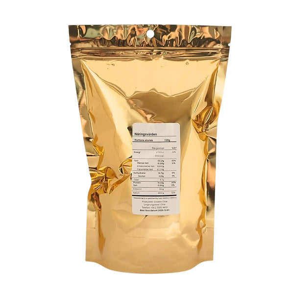 Baksidan av guldig förpackning med näringsinnehåll, valnötter, 500g